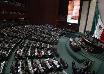 Cámara de Diputados turna a comisiones las reformas de López Obrador