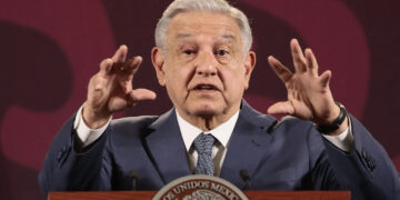“Es un montaje ridículo”: AMLO pide pruebas de que recibió dinero del crimen organizado en 2006