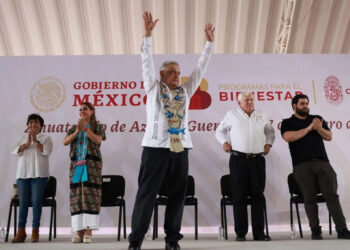 “Voy a entregar banda presidencial a alguien que piensa como yo”: López Obrador