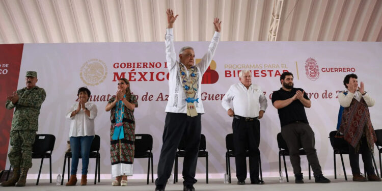 “Voy a entregar banda presidencial a alguien que piensa como yo”: López Obrador