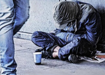 Captan a sujeto prendiendo fuego a personas en situación de calle