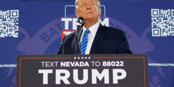 Trump llama a republicanos a oponerse a acuerdo sobre seguridad fronteriza