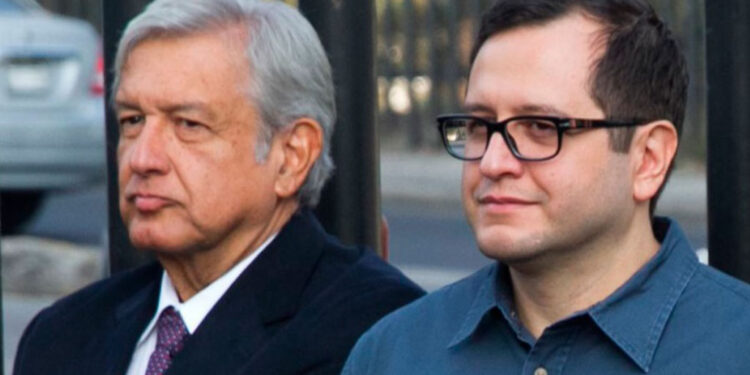 Hijo de AMLO acusa venganza y denuncia filtración de su número telefónico