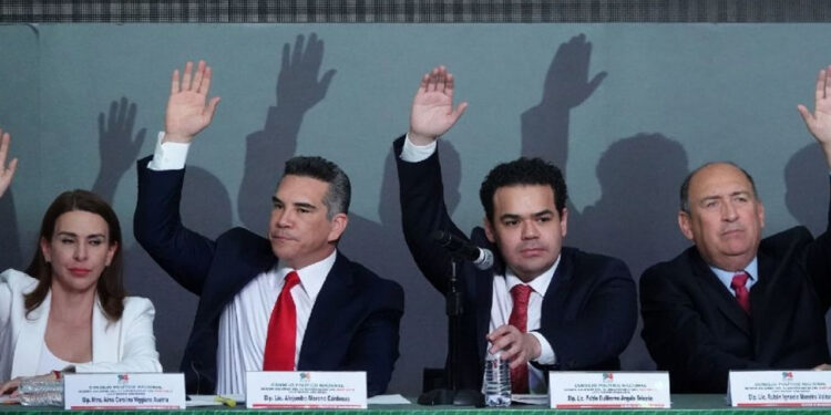 PRI votará en contra de las propuestas de AMLO: ¿cuál es la razón y qué tienen que ver los “pluris”?