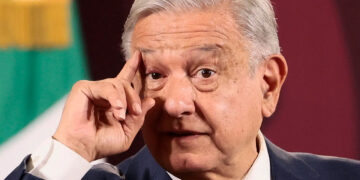 AMLO acusa de corruptos a participantes de la “Marcha por Nuestra Democracia”