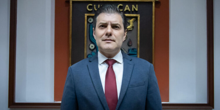 José Ernesto Peñuelas Castellanos, toma posesión como Presidente Municipal Sustituto de Culiacán