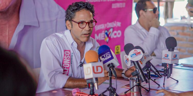 “Caminar es descubrir, para después construir”: Juan Alfonso Mejía