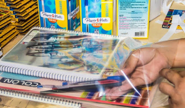 Lista la convocatoria para participar en el Programa de Uniformes y Útiles Escolares