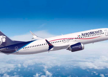 Una mujer da a luz en un avión de Aeroméxico