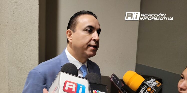 Asegura López Navarrete que no hay interés personal por colaborar con la política