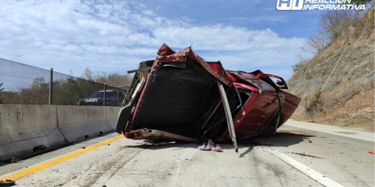 Accidente en el Nuevo Libramiento de Mazatlán deja un fallecido y un herido grave