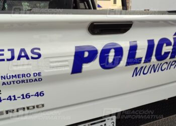 Automóvil atropella a mujer tras intentar cruzar la Av. Ejército Mexicano en Mazatlán