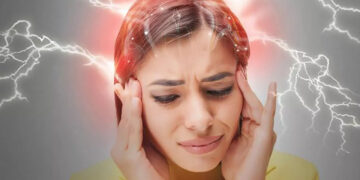 Dolor de cabeza por COVID-19: ¿qué es y por qué puede durar meses?