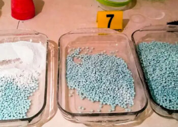 Elementos de seguridad se intoxican al inhalar fentanilo; uno de ellos murió
