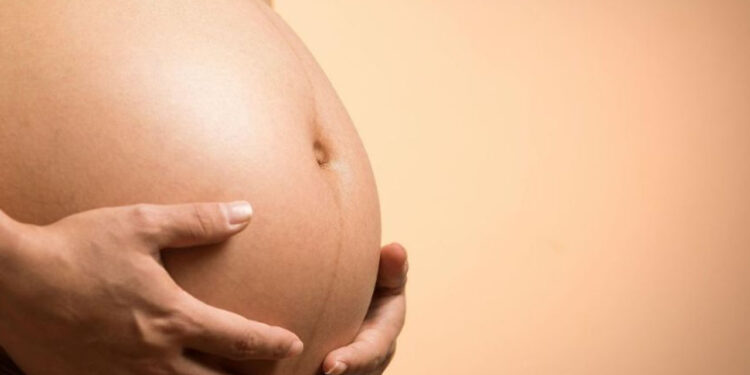 Cofepris alerta por producto para preconcepción, embarazo y lactancia