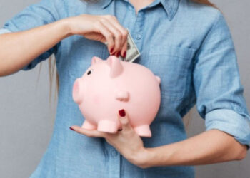 Afores de mujeres toman fuerza y crecen más rápido que las de los hombres