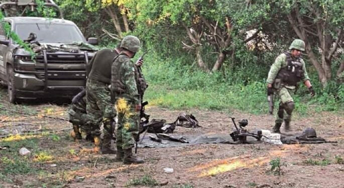 Matan a cuatro militares en emboscada con minas y drones en Tepalcatepec