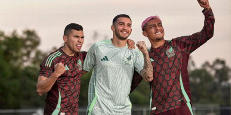 Selección Mexicana presenta camiseta con la que jugará Copa América