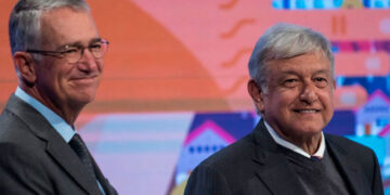 Ofrece AMLO a Salinas Pliego quita fiscal de 8 mil mdp