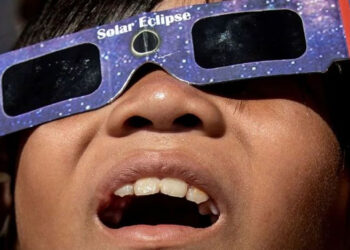 Cuáles son los cinco mejores lentes para ver el eclipse solar del 8 de abril de 2024
