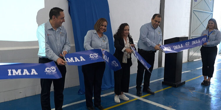 IMAA implementa paneles solares a través de Elektron, la nueva empresa de Grupo Petroil