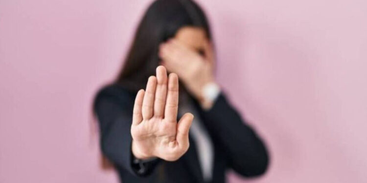 La violencia económica es la madre de todas las agresiones contra las mujeres