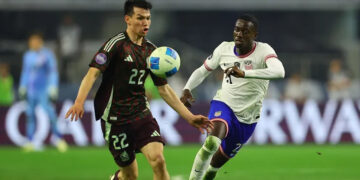 Hugo Sánchez Critica al ‘Chucky’ Lozano: ‘¡No lo Volvería a Llamar a la Selección Mexicana!’