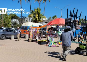 Llama EMUN a eliminar “Tendedero” y estructuras de vendedores ambulantes en malecón de Altata