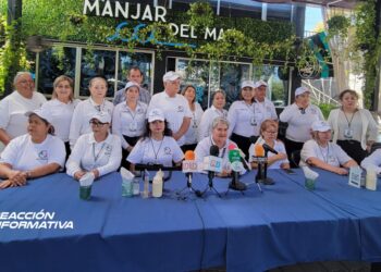 Jubilados y pensionados del IMSS exigen pago de ahorros