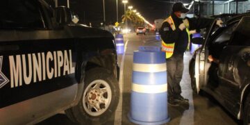 Operativo Alcoholímetro sanciona 40 hombres y mujeres por dar positivo en examen espirométrico