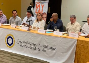 Se reúne My-Lai Quintero con desarrolladores inmobiliarios turísticos de Mazatlán.