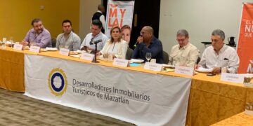 Se reúne My-Lai Quintero con desarrolladores inmobiliarios turísticos de Mazatlán.