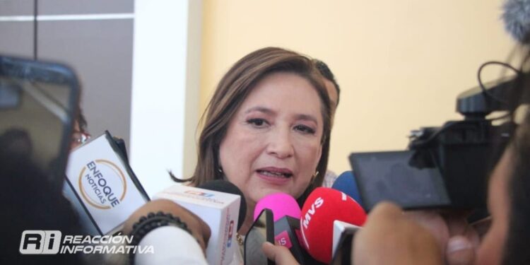 Xóchitl Gálvez se reúne con pescadores en Mazatlán para abordar crisis sectorial