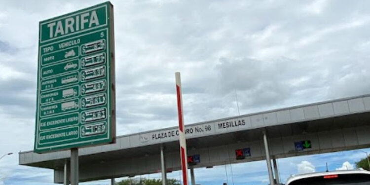 Enfrentamiento a balazos en la autopista Durango – Mazatlán deja dos muertos