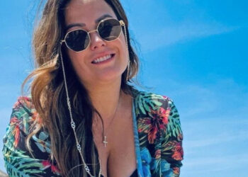 Mariana Echeverría no pudo tomar una siesta por el ruido de las bandas en Mazatlán, así fue su experiencia
