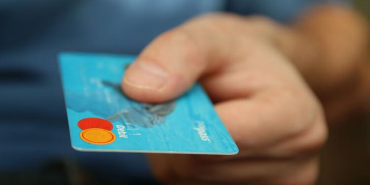 Adiós a las comisiones por pagar con tarjeta, diputados avalan reforma que lo prohíbe