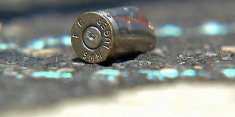 Sujeto dispara contra adolescente de 13 años en León por pleito vecinal