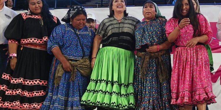 Niñas y niños tienen derecho a elegir si llevan pelo largo o corto, pantalón o falda: Xóchitl Gálvez