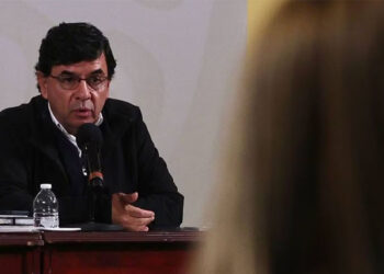 INE ordena a Jesús Ramírez editar mañaneras que incumplan con norma electoral antes de publicarlas