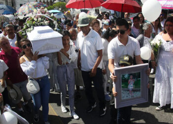 Vinculan a proceso a un adolescente por el feminicidio de la niña Camila en Taxco