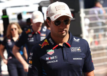 ‘Me pareció increíble que no hubiera investigación’; Checo Pérez tras su choque en el GP de Mónaco | VIDEO