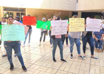 Antorchistas exigen al Gobernador asignación y regularización de terrenos