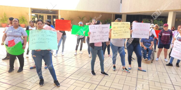 Antorchistas exigen al Gobernador asignación y regularización de terrenos