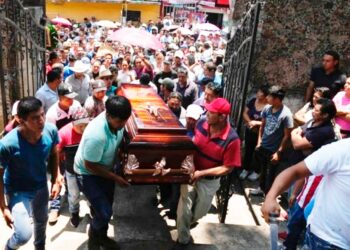 Violencia del narcotráfico en México cobra la vida de civiles y políticos a medida que se acercan las elecciones