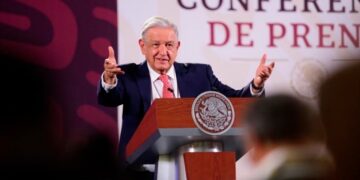 AMLO defiende a sus hijos y a Rocío Nahle de acusaciones por presuntos actos de corrupción