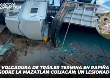 Volcadura de tráiler termina en rapiña sobre la Mazatlán-Culiacán; un lesionado