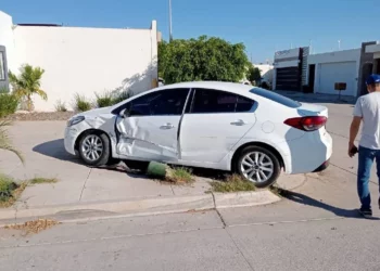 Se registra accidente en fraccionamiento Viñedos en Los Mochis.