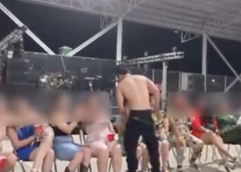Colegio Católico Lleva Stripper a Festejo del Día de las Madres en Hermosillo