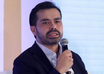 Álvarez Máynez cancela actividades de campaña en muestra de luto por víctimas en Nuevo León