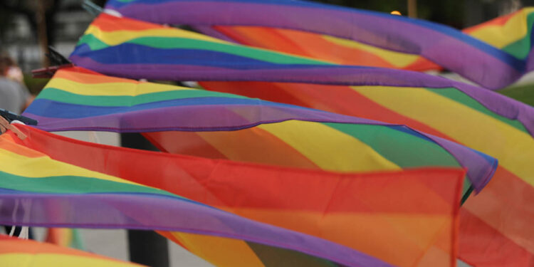 Alertan que un tercio de jóvenes LGBTQ+ intentan suicidarse en México